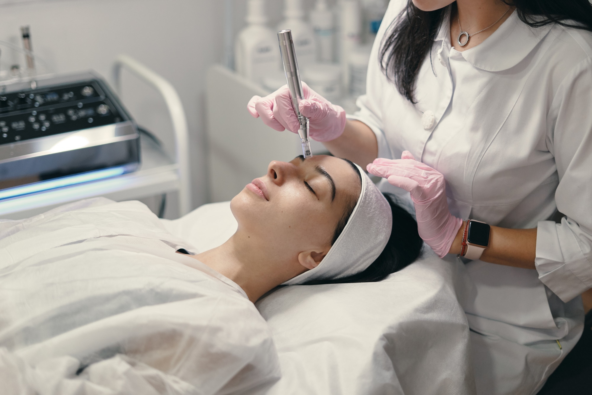 Microneedling at Mediversity